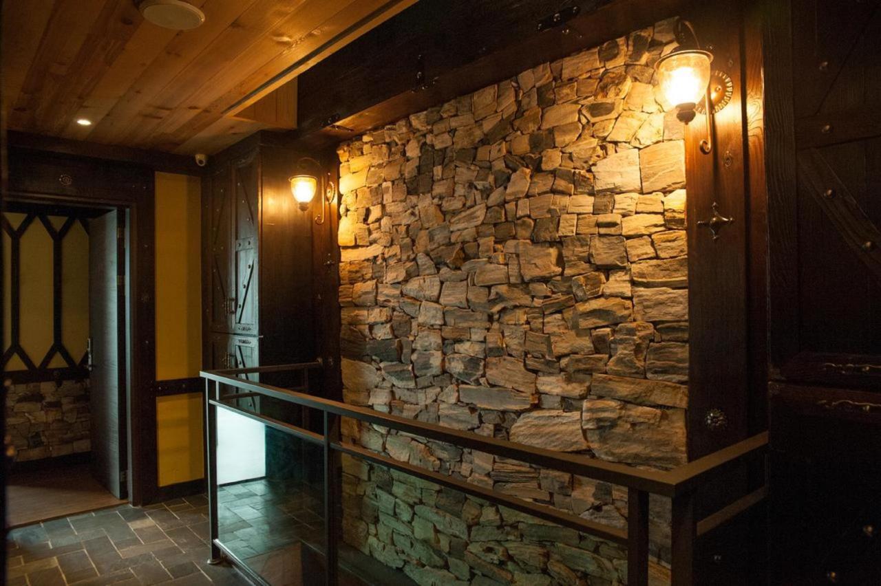 Yong Guan Bed & Breakfast หยูฉี ภายนอก รูปภาพ
